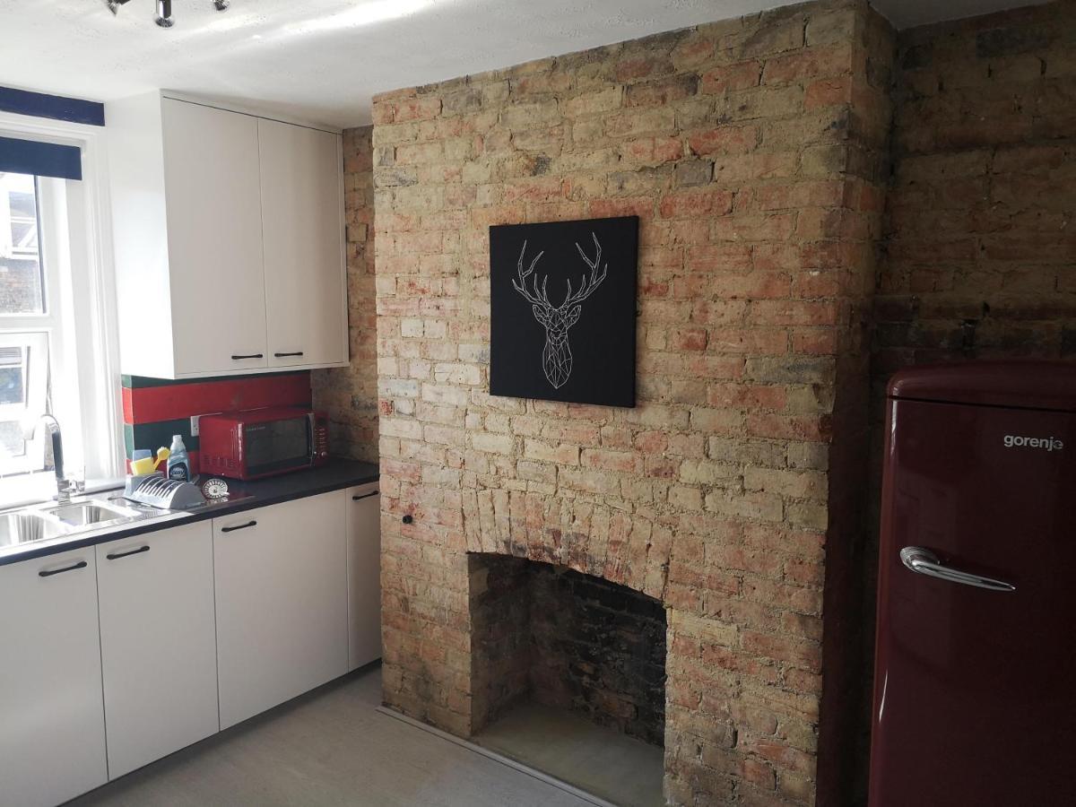 Central Escape Folkestone Ngoại thất bức ảnh