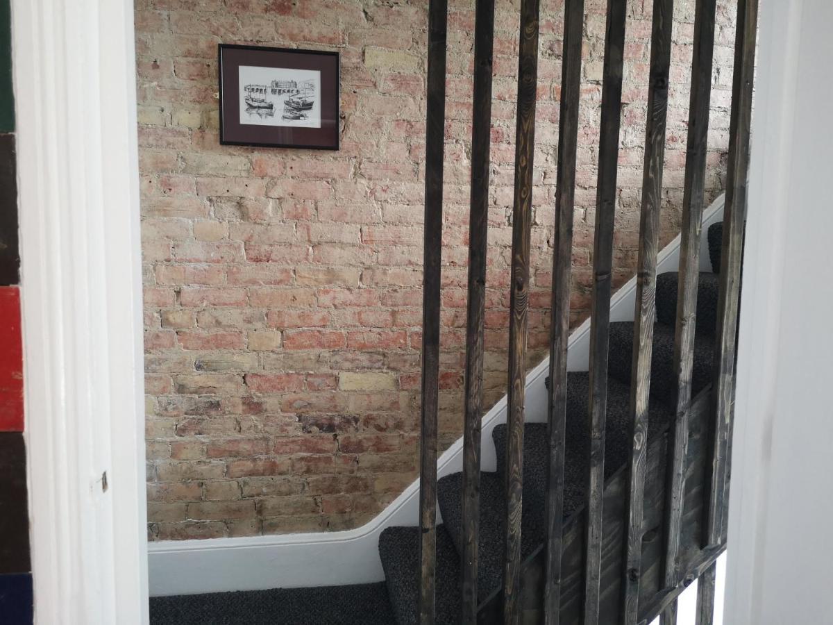 Central Escape Folkestone Ngoại thất bức ảnh