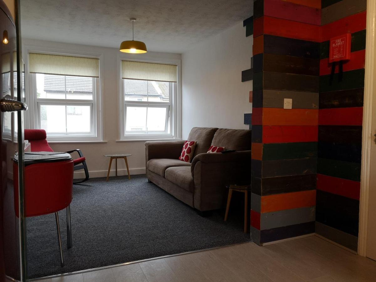 Central Escape Folkestone Ngoại thất bức ảnh