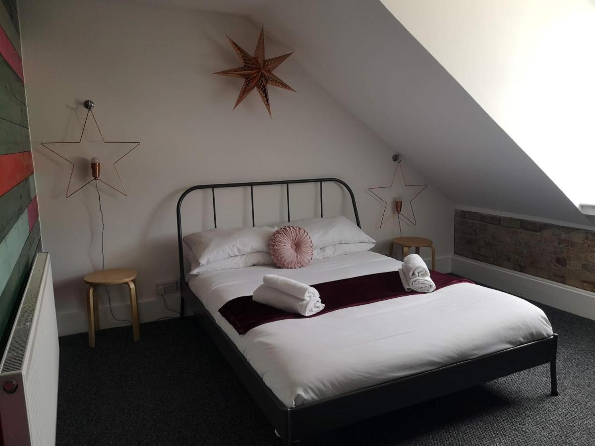 Central Escape Folkestone Ngoại thất bức ảnh