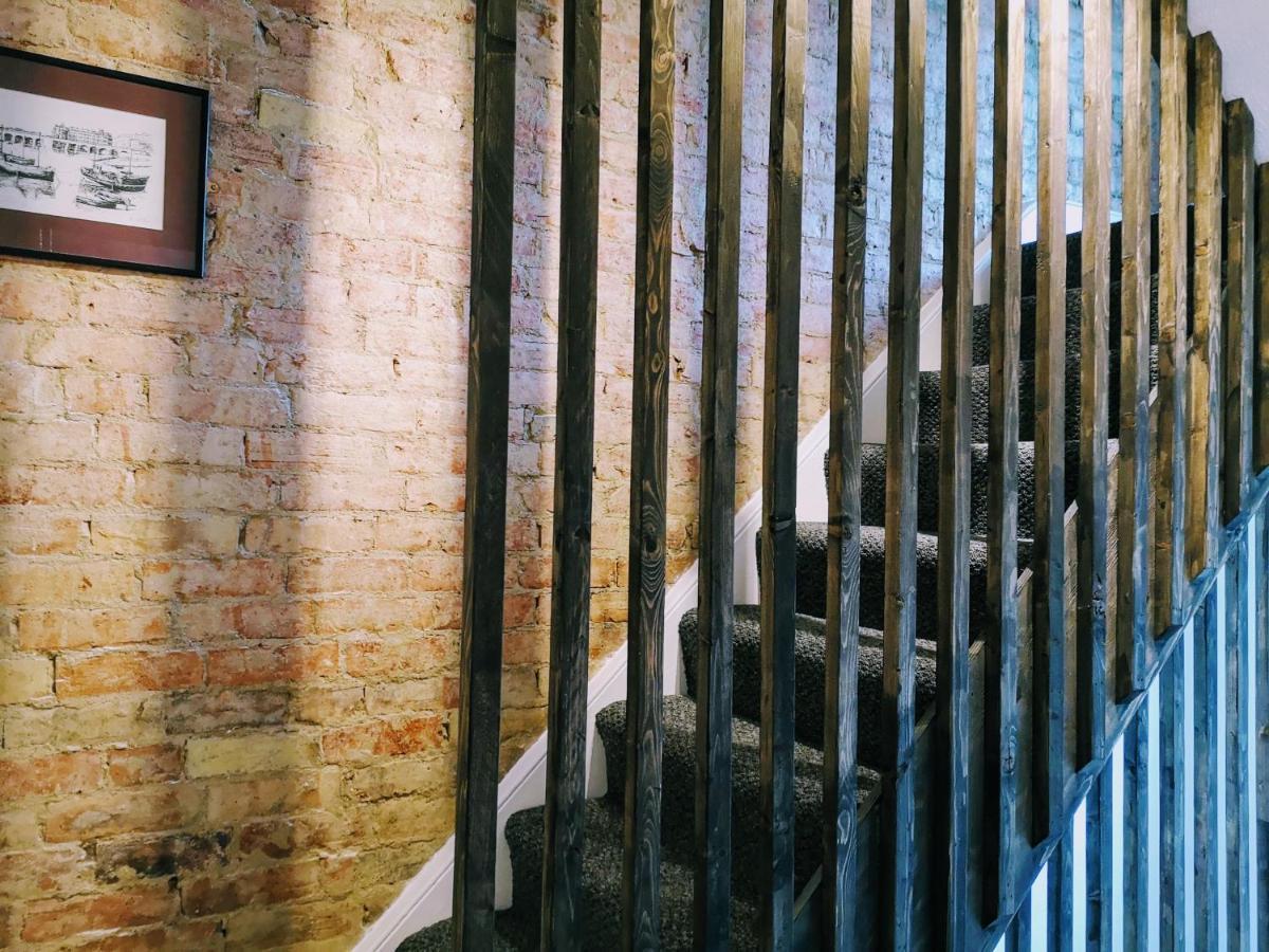 Central Escape Folkestone Ngoại thất bức ảnh